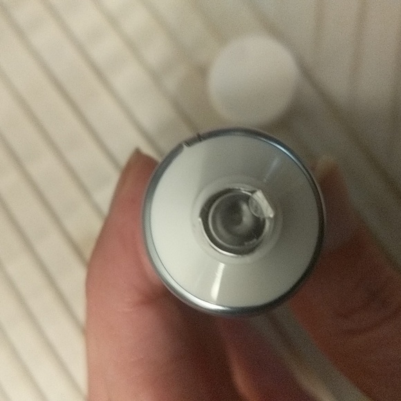 NWT Face Cleanser - Picture 4 of 4